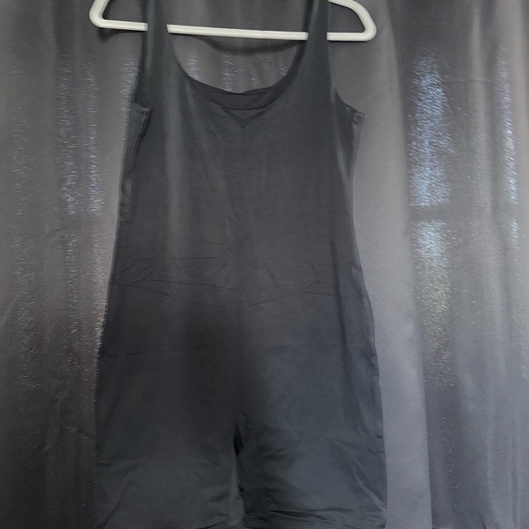 Maternity Rompers (Size Medium) - Picture 13 of 15